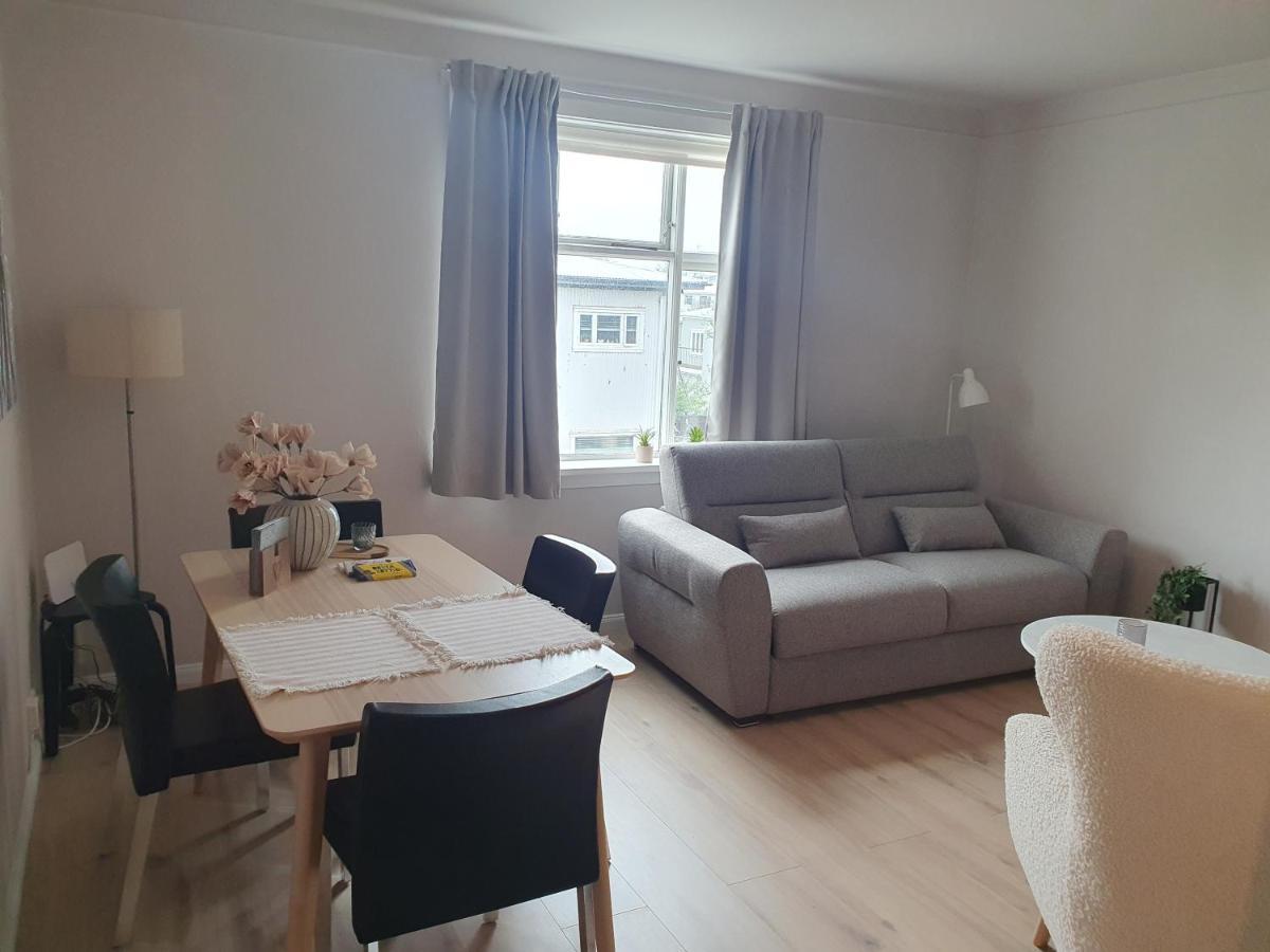 Cosy Apartment In The Old West Reykjavik Center Luaran gambar